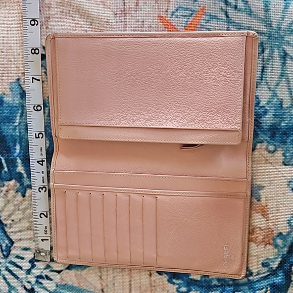 Vintage CHANEL Camellia Long Wallet - Picture 9 of 16
